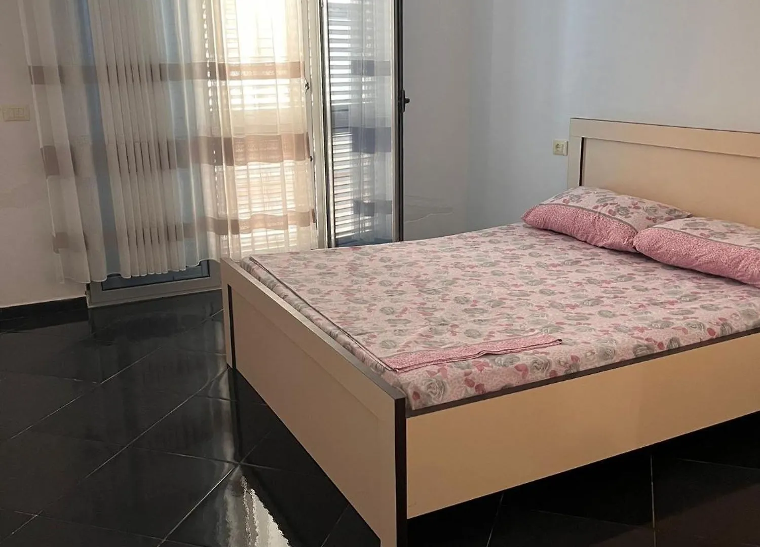 Apartament Me Qera Vlore 0*,  Albania